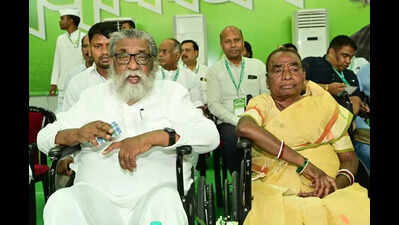 On day one of convention, JMM passes resolution against Waqf Amendment Act