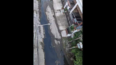 Madipakkam residents raise stink over sewage