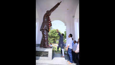 Lucknow University recalls Dr Bhimrao Ambedkar’s thoughts on significance of education