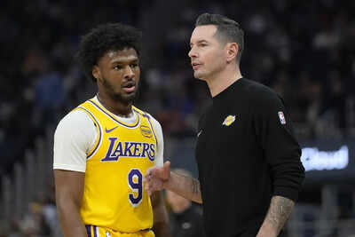 “I give him an…” — JJ Redick evaluates Bronny James’ rookie year in Los Angeles Lakers