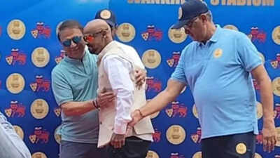 Sunil Gavaskar's foundation to support ailing Vinod Kambli