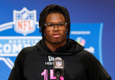 Travis Hunter threatens with retirement if asked to play either offensive or defensive