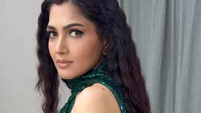 Khushbu Sundar slams troll over 'magic of mounjaro injection' comment after sharing lean, bold transformation picture: 'You never show your faces'