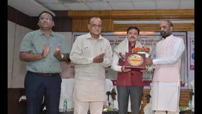 120 screened at Leena Kishor Mamidwar Institute’s oral health camp