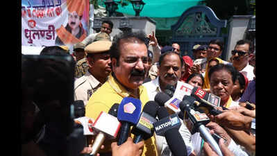 ED raids ex-min Khachariyawas in48k-cr PACL ponzi scheme probe