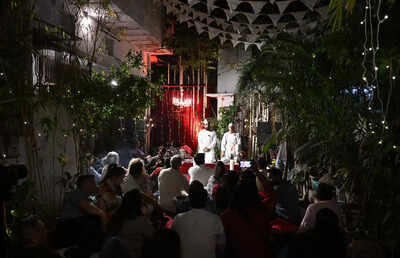 Jahaanuma Mehfil enchants lovers of history, ghazals & Purani Dilli