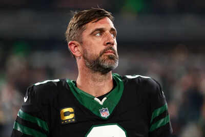 Aaron Rodgers hasn’t joined Steelers, but the rumored talk heats up as odd atmosphere grips Pittsburgh locker room