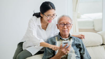 Smartphone users may have sharper minds in old age