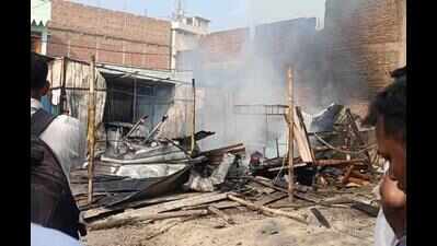 'Can't imagine life without my children': 3 siblings among 4 kids charred to death in Muzaffarpur slum fire, leaves 200 homeless