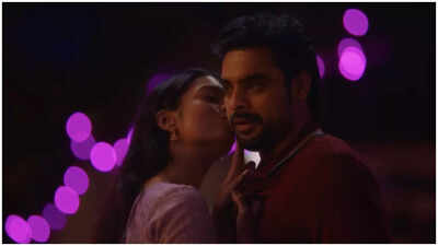 ‘Narivetta’ first single 'Minnalvala' out: Tovino Thomas shines in a soulful love track