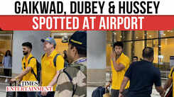 Gaikwad, Dubey & Hussey Spotted at Airport