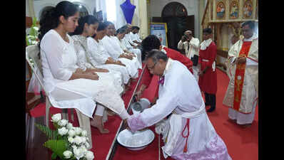 Maundy Thursday observed with devotion, solemnity in Udupi