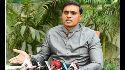 Question Mithun Reddy in the presence of his lawyer: Andhra Pradesh high court