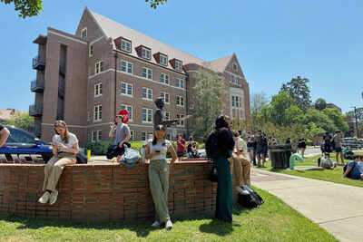 Florida State cancels all on-campus sports events through the weekend after on-campus shooting