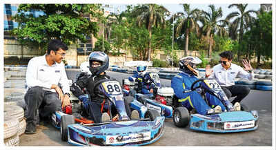 Mumbaikars chase speed at city’s race tracks