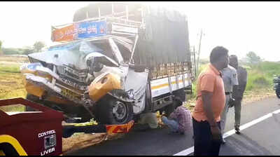 Four from Andhra Pradesh killed in road accident