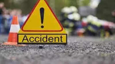 Three killed after car rams truck near Vedachandur