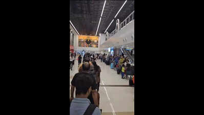 Long check-in queues in late evening hours at airport ‘scare’ IndiGo flyers