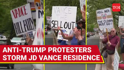 'Vance, You're A Sell-Out': U.S. Protesters STORM Trump Deputy's Residence Amid Big Revolt