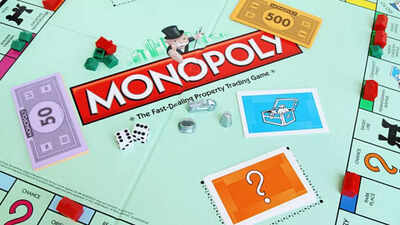 900 people gathered in Australia to play Monopoly— And the reason for it will touch your heart