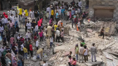 'Everything is lost': Harrowing tales emerge from Delhi building collapse site