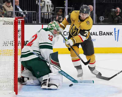 Brett Howden scores with 0.1 seconds left as Vegas Golden Knights defeat Minnesota Wild 4-2