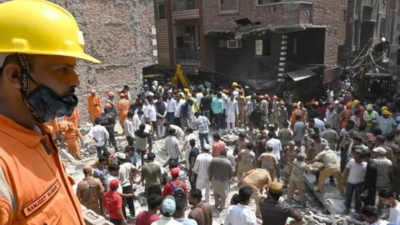 Mustafabad building collapse: How unchecked illegal construction in unauthorised colonies is bane of Delhi