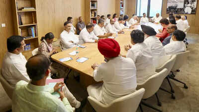 Backward classes, minorities dominate dais at recent AICC meet