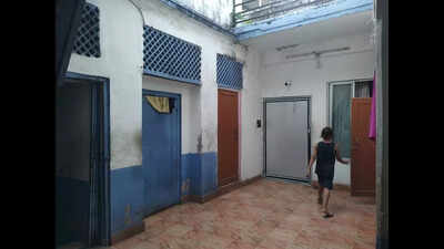 Neighbours clash in central kolkata over children playing cricket leading to hospitalization and police case.