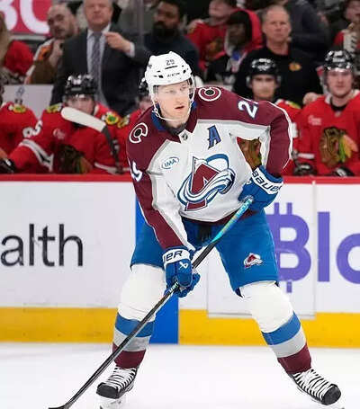Nathan MacKinnon leads his team, the Colorado Avalanche, to game 2 contest against the Dallas Stars in the Stanley Cup playoffs