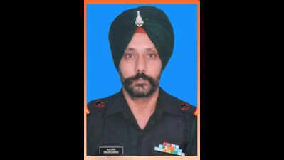 Army chief Dwivedi pays tribute to his fallen brother-in-arms