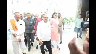 BJP minister Atul Save tells ‘unhappy’ Sena MLA to leave alliance