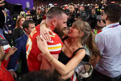 “She lit up when she saw him”: Taylor Swift and Travis Kelce’s Eras Tour moment resurfaces and fans are losing their minds over it