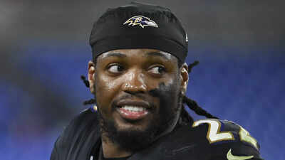 Derrick Henry keeps grinding as he waits for word from the Ravens—two months after admitting he wants to finish his career in Baltimore