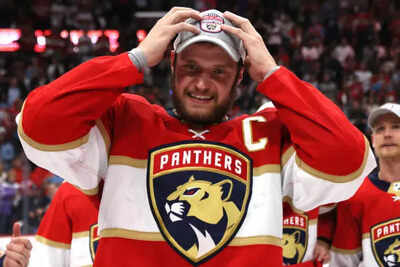 Aleksander Barkov injury update: Florida Panthers' captain departs Game 2 after massive hit by Tampa Bay Lightning’s Brandon Hagel