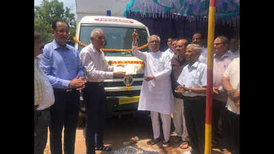 Entrepreneur donates ambulance to coop hospital