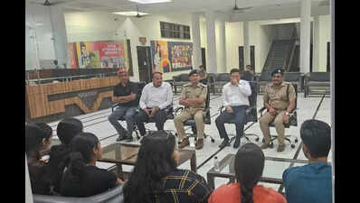 After ‘overwhelming’ support, assurance from cops, Kashmiri students in state halt flight back home