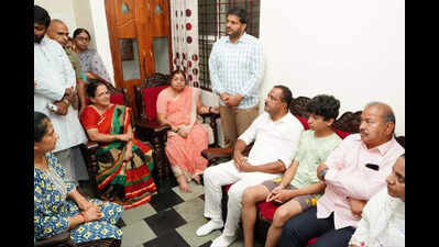 Pahalgam terror attack: Khader visits bereaved family