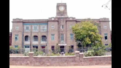 King George Hospital doctors get show cause notices for absence during minister’s visit