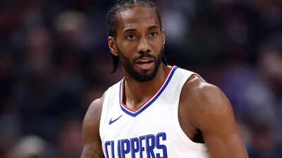 Kawhi Leonard impresses fans as he removes Gatorade bottles during press conference, says “Kids don’t need that”