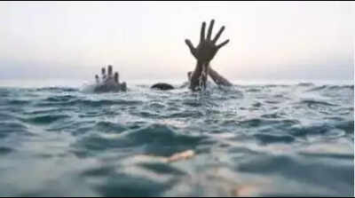 Man, 3 kids drown in Pedda Cheruvu