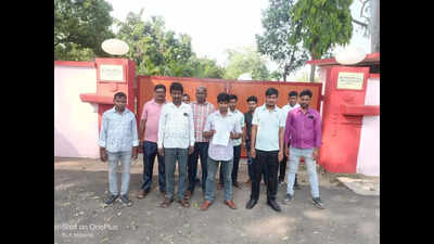 Villagers seek CM’s intervention in mining transport row