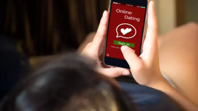 Hyderabad man lures woman on dating app, robs her of gold worth Rs 2 lakh