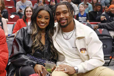 Simone Biles hilariously calls out Jonathan Owens for his unforgettable slip-up on their wedding day