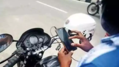 Karnataka transport minister Ramalinga Reddy orders officials to shut down bike-taxi operations