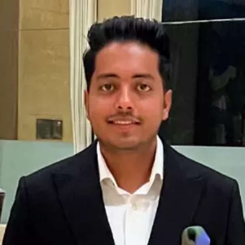 Aakash Gupta aka the skygupta