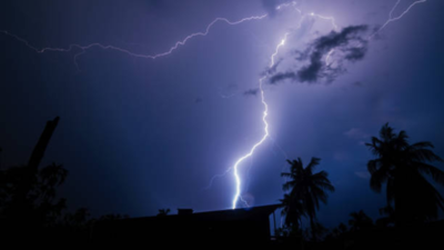 Severe thunderstorm hits Ohio: Here's how to remain safe and not panic