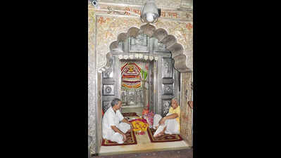 2 held for VIP darshan fraud at Khatu Shyam Ji temple