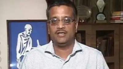 Retired IAS officer Ashok Khemka plans to start new innings as lawyer