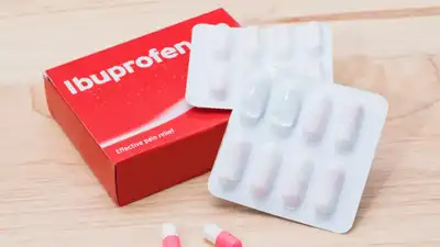 Harvard doctor says he never takes too much ibuprofen, here's why